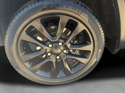 Used 2017 Jeep Grand Cherokee Limited RWD image 34
