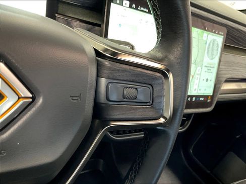 Used 2022 Rivian R1T Adventure image 24
