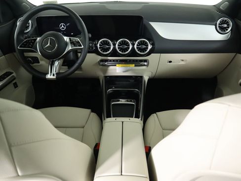 Certified 2025 Mercedes-Benz GLA 250 GLA 250 image 13