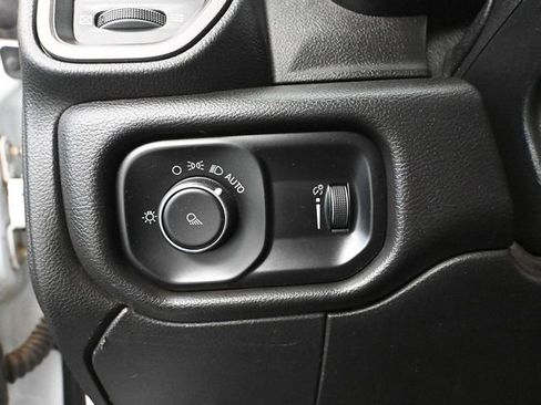 Used 2022 RAM 2500 Tradesman image 34