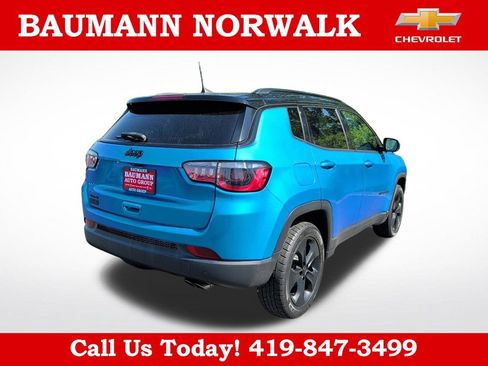 Used 2021 Jeep Compass Latitude AWD/4WD image 3