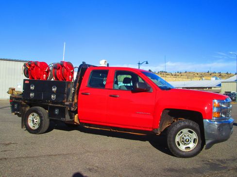 Used 2017 Chevrolet Silverado 2500 W/T image 2