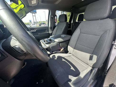 Used 2024 Chevrolet Silverado 1500 RST AWD/4WD image 19