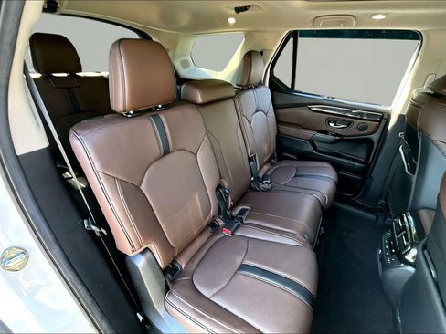 Used 2024 Honda Pilot Elite image 19