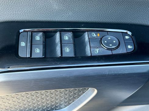 New 2026 Nissan Pathfinder SL AWD/4WD image 15