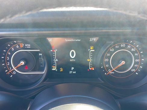 New 2026 Jeep Gladiator Sahara image 14