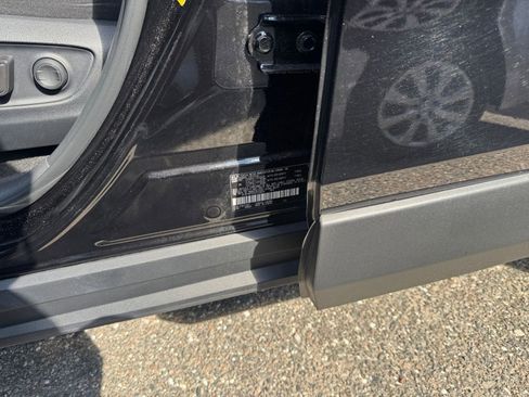 Used 2025 Toyota RAV4 XLE image 29