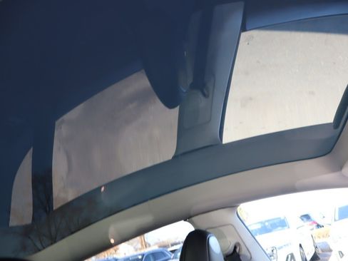 Used 2023 Tesla Model Y Long Range image 16