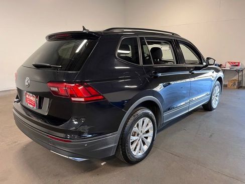 Used 2020 Volkswagen Tiguan S image 3