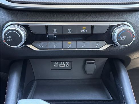 Used 2023 Nissan Altima 2.5 SR AWD/4WD image 7