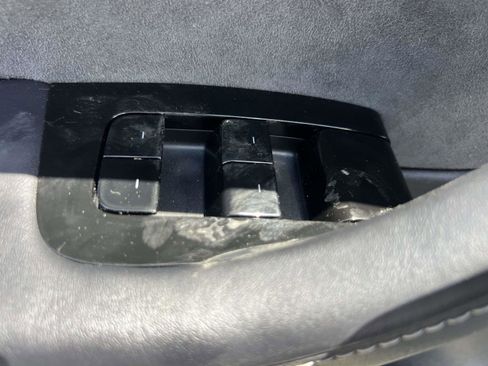 Used 2020 Tesla Model Y Long Range AWD/4WD image 19