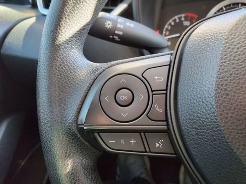 Used 2021 Toyota Corolla LE image 16