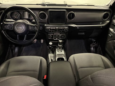 Used 2022 Jeep Gladiator Sport image 12