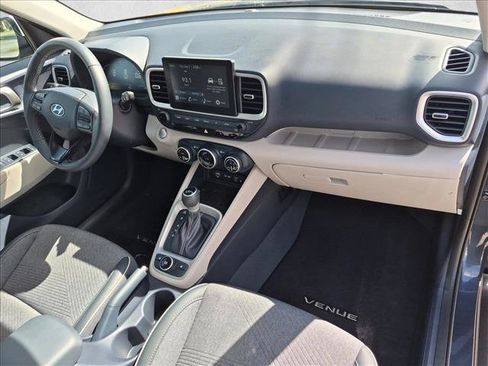 Certified 2026 Hyundai Venue SEL FWD image 21