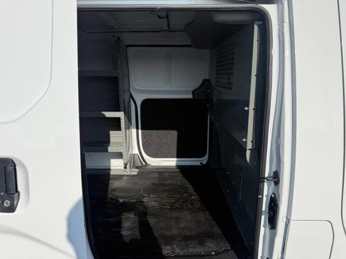Used 2020 Nissan NV200 S w/ Back Door Glass Package image 24