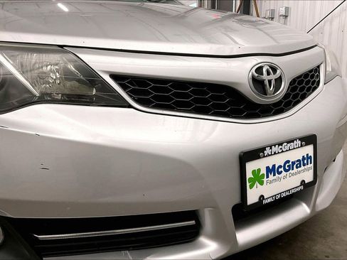 Used 2012 Toyota Camry SE FWD image 28