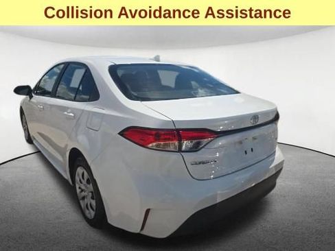 Used 2025 Toyota Corolla LE FWD image 7