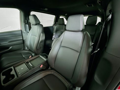 New 2026 Honda Odyssey Sport-L image 18