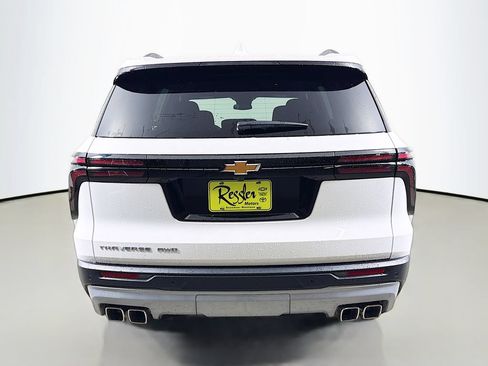 New 2026 Chevrolet Traverse LT w/ LPO, Floor Liner Package AWD/4WD image 6