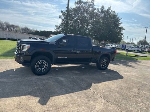 Used 2021 GMC Sierra 2500 AT4 w/ AT4 Premium Plus Package image 6