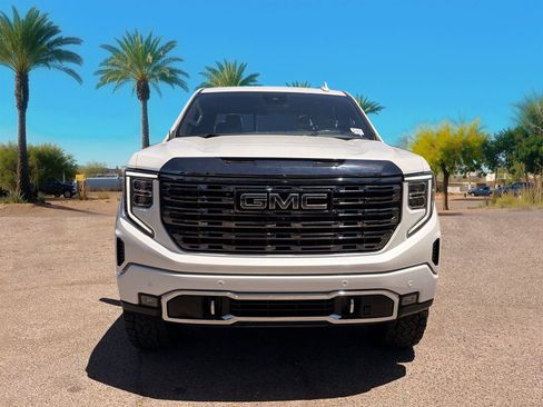 Used 2022 GMC Sierra 1500 Denali Ultimate AWD/4WD image 8