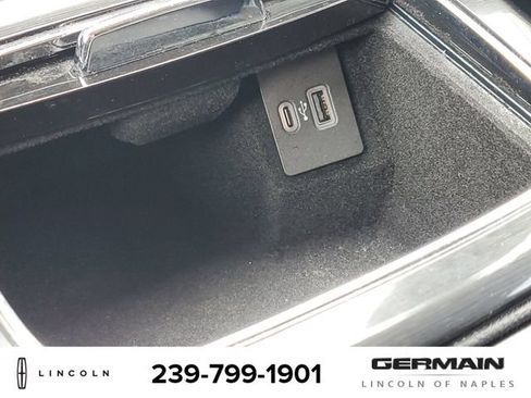 Certified 2023 Lincoln Nautilus AWD w/ Premium Package image 33