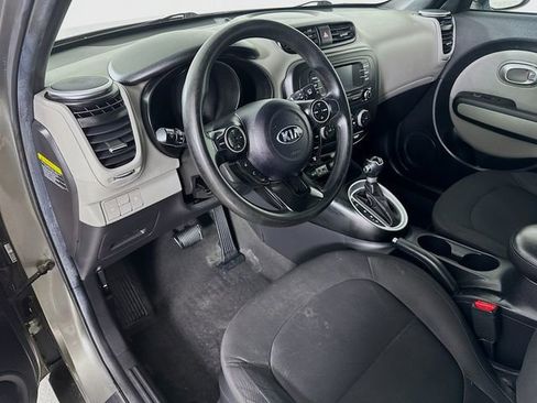 Used 2015 Kia Soul image 18
