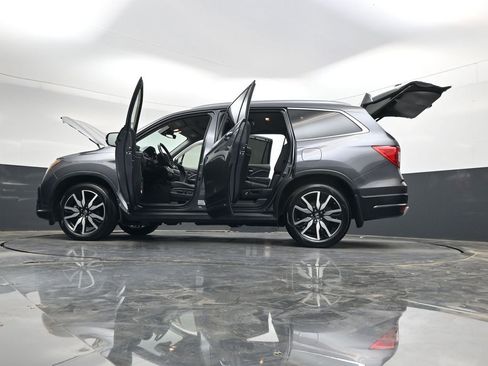 Used 2020 Honda Pilot Touring image 36