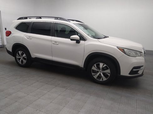 Used 2019 Subaru Ascent Premium image 11