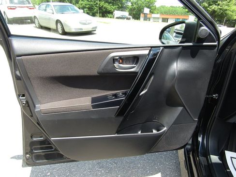 Used 2016 Scion iM FWD image 18