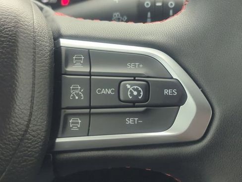Used 2024 Jeep Compass Trailhawk AWD/4WD image 14