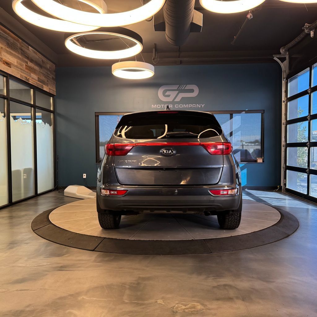 Used 2018 Kia Sportage LX AWD/4WD image 4