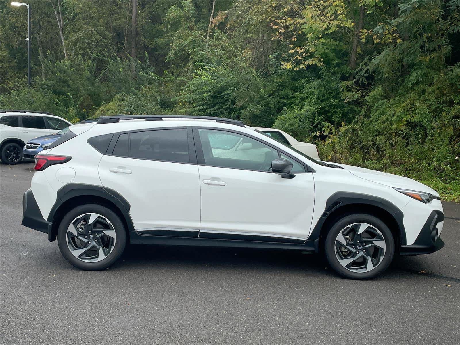 Used 2024 Subaru Crosstrek 2.5i Limited w/ Crosstrek Mirror Package AWD/4WD image 3