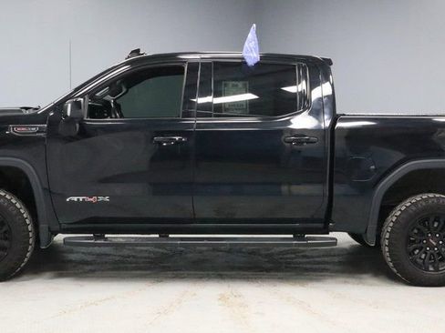 Used 2022 GMC Sierra 1500 AT4X image 7