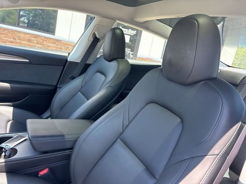 Used 2023 Tesla Model 3 Standard Range RWD image 2