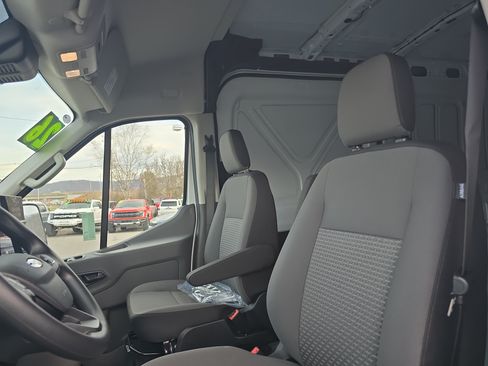 New 2026 Ford Transit 250 148 Medium Roof Extended AWD image 13