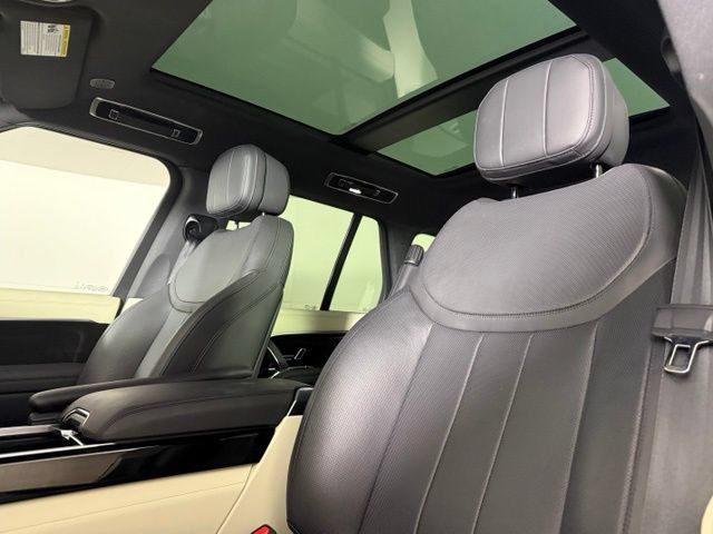 Used 2023 Land Rover Range Rover SE AWD/4WD image 5