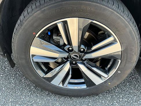 Certified 2023 Nissan Rogue SL image 8