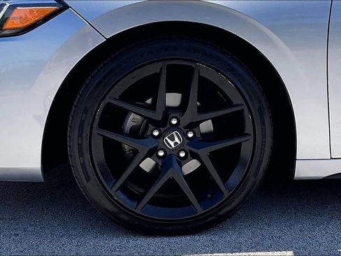 Used 2024 Honda Civic Sport image 9