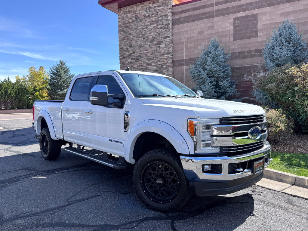 Used 2019 Ford F250 Lariat w/ Lariat Ultimate Package AWD/4WD image 2