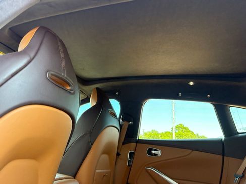 Used 2021 Aston Martin DBX AWD/4WD image 41
