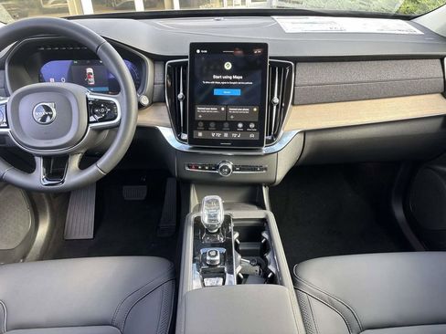 New 2026 Volvo XC90 B5 Plus image 30