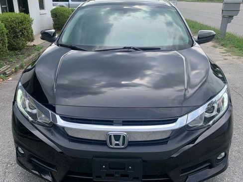 Used 2016 Honda Civic EX-T image 2