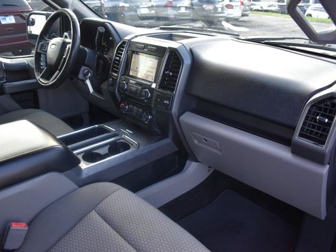Used 2018 Ford F150 XLT w/ Equipment Group 302A Luxury AWD/4WD image 13