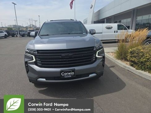 Used 2021 Chevrolet Suburban High Country AWD/4WD image 2