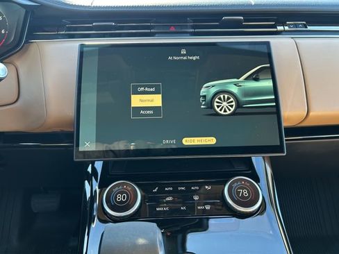 Used 2023 Land Rover Range Rover Sport SE image 19