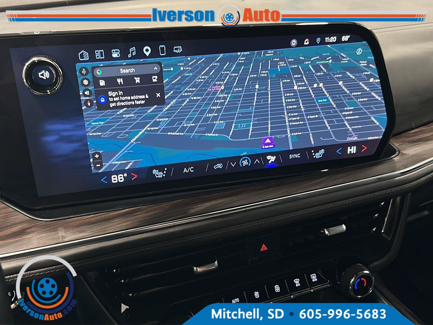 Used 2025 Chevrolet Suburban LT AWD/4WD image 21