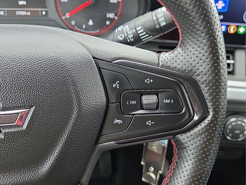 Used 2024 Chevrolet Trax RS FWD image 21