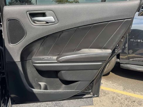 Used 2018 Dodge Charger R/T Scat Pack w/ Dynamics Package RWD image 39