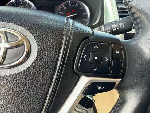 Used 2015 Toyota Highlander Plus AWD/4WD image 29